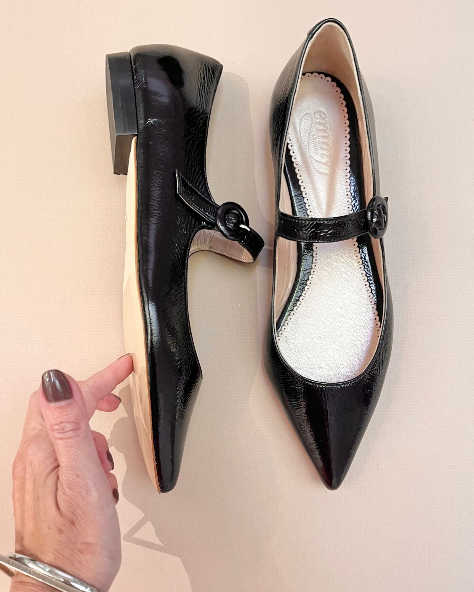 Eden Flat Fashion Shoe Black Leather Flat Shoe  image