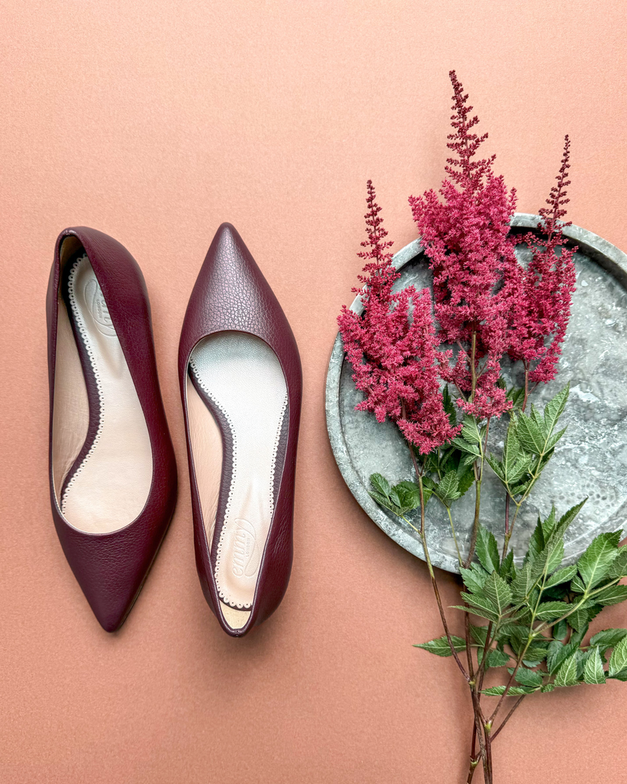 Lulu Bordeaux Textured Leather image