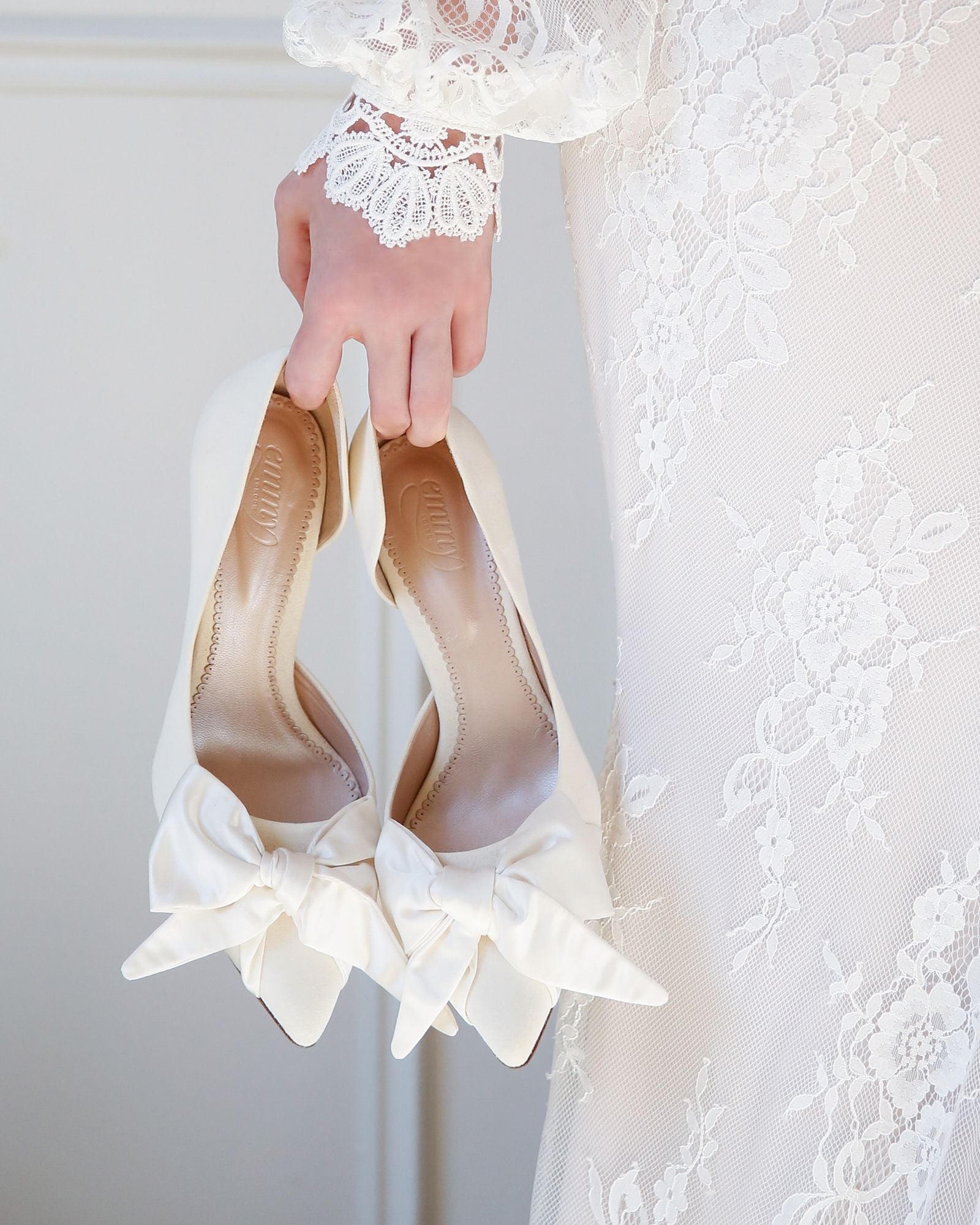 Florence Mid Heel Bridal Shoe Ivory Bridal Shoes with Satin Bows  image
