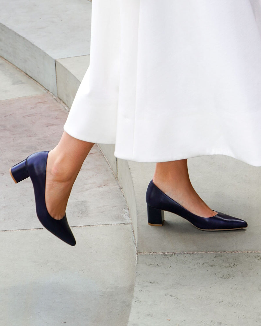 Josie Navy Leather image