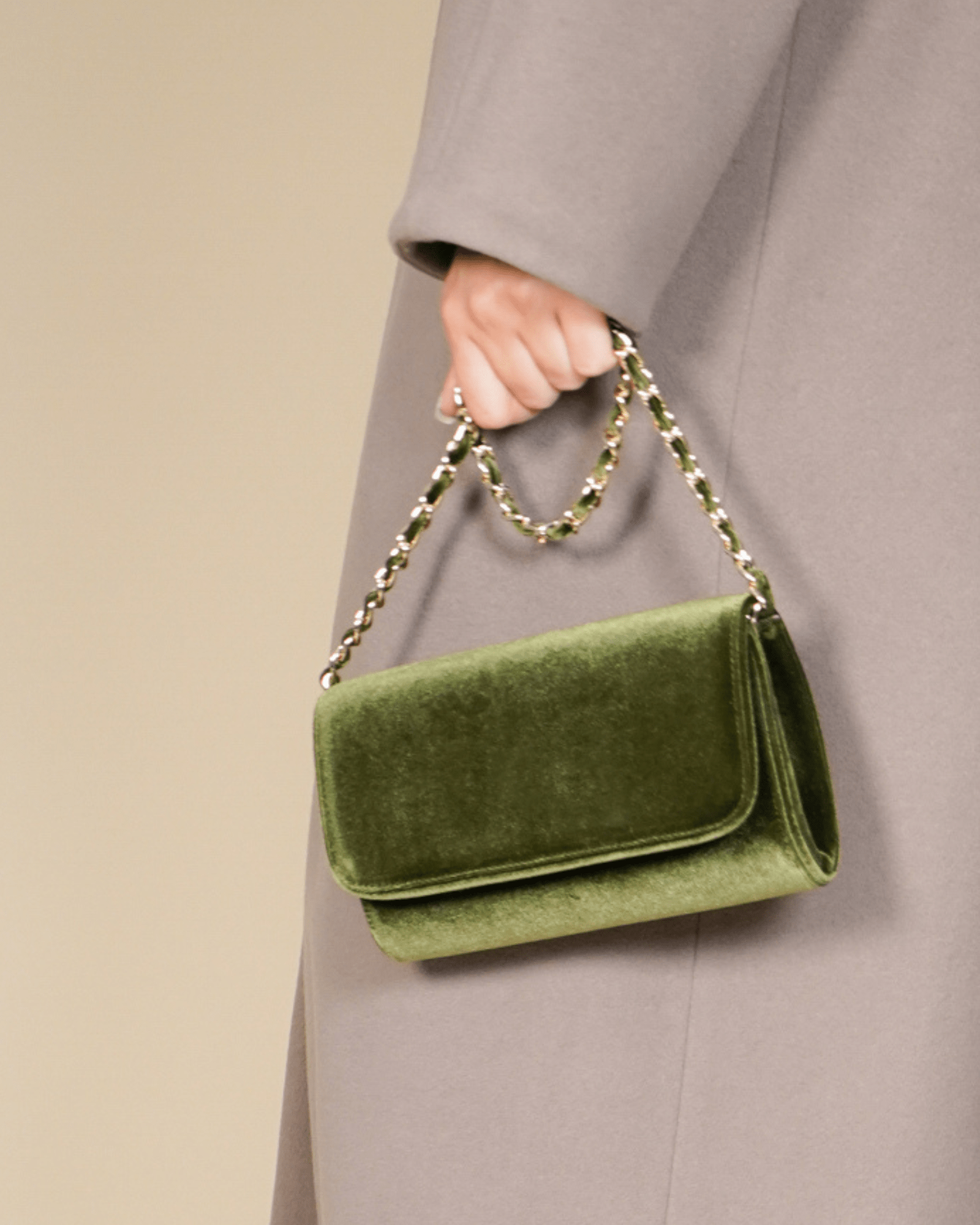 Dark green velvet clutch bag sales