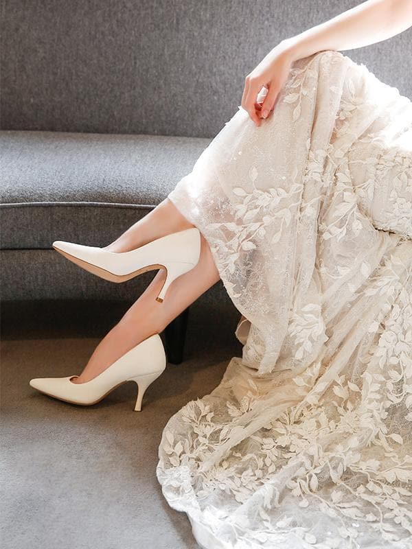 Olivia Ivory Bridal Shoe Ivory Pointed Court Shoe image